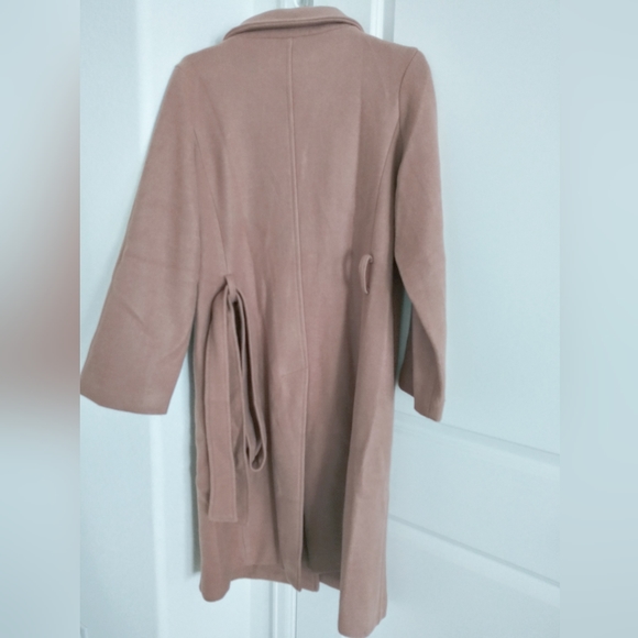 Winter coat - Picture 4 of 4